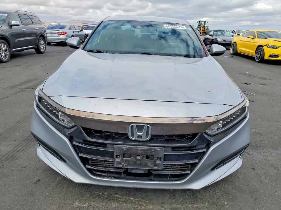Продаж на аукціоні авто 2018 Honda Accord, vin: 1HGCV1F36JA257330, номер лоту: 66850076