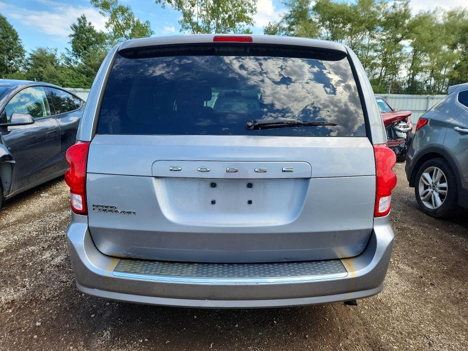 68886946 :رقم المزاد ، 2C4RDGBG0FR558573 vin ، 2015 Dodge Grand Caravan مزاد بيع