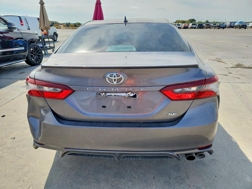 Продаж на аукціоні авто 2022 Toyota Camry, vin: 4T1G11AK2NU669335, номер лоту: 70855276