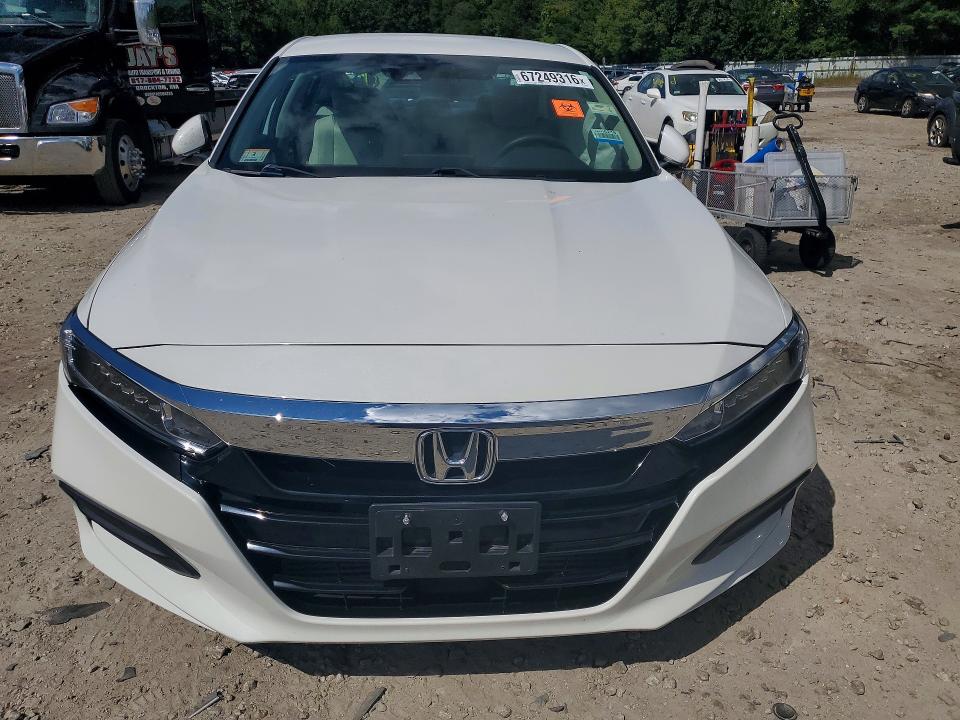 Продажа на аукционе авто 2018 Honda Accord, vin: 1HGCV1F1XJA034030, номер лота: 67249316