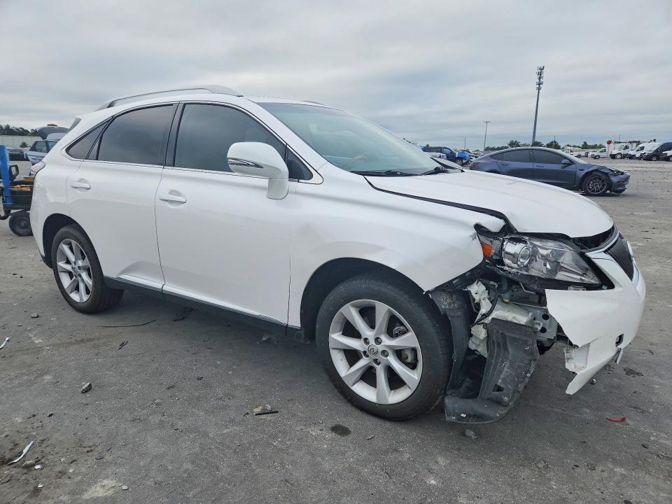 70308186 :رقم المزاد ، 2T2ZK1BA2CC084146 vin ، 2012 Lexus Rx مزاد بيع