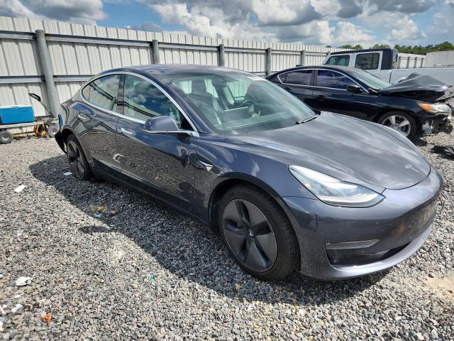 68213596 :رقم المزاد ، 5YJ3E1EB4JF128551 vin ، 2018 Tesla Model 3 مزاد بيع