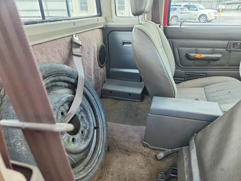 66924906 :رقم المزاد ، 1N6SD16SXNC357183 vin ، 1992 Nissan Truck مزاد بيع