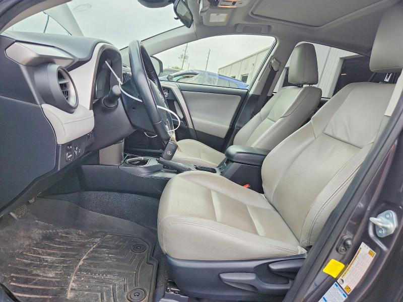 Продаж на аукціоні авто 2017 Toyota Rav4, vin: JTMRFREV4HJ712032, номер лоту: 70063426