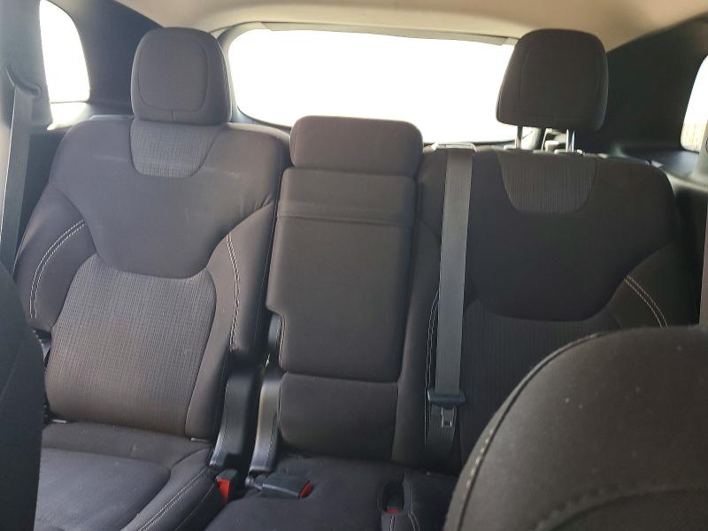 69559766 :رقم المزاد ، 1C4PJLCB6FW608007 vin ، 2015 Jeep Cherokee مزاد بيع