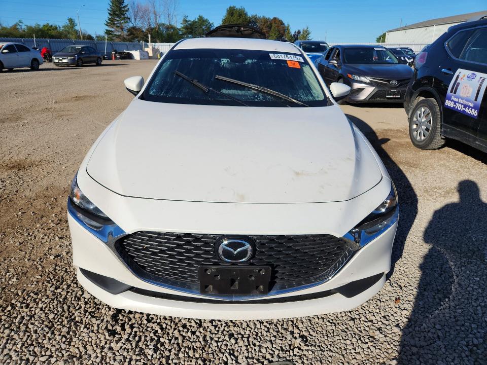Продажа на аукционе авто 2021 Mazda 3, vin: JM1BPACL8M1345163, номер лота: 68176476