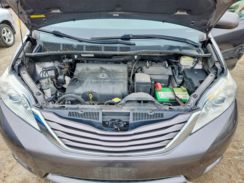 Продажа на аукционе авто 2015 Toyota Sienna, vin: 5TDKK3DC9FS630212, номер лота: 66090856