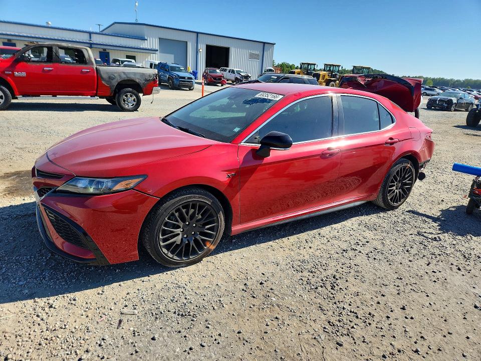 Продаж на аукціоні авто 2023 Toyota Camry, vin: 4T1G11AK4PU103941, номер лоту: 69352166