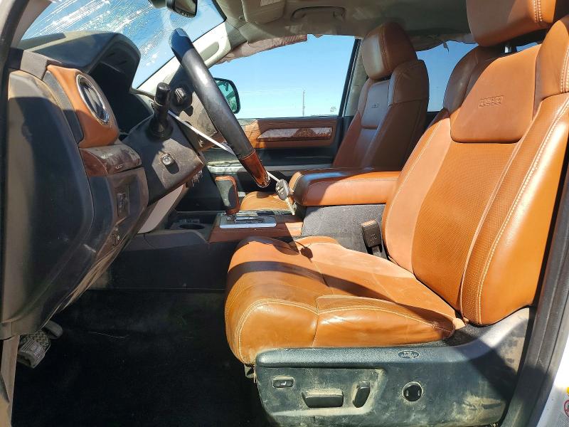 Aukcja sprzedaży 2018 Toyota Tundra, vin: 5TFAY5F12JX752768, numer aukcji: 69132886
