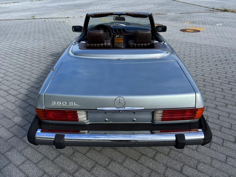 69641226 :رقم المزاد ، WDBBA45A4CB016031 vin ، 1982 Mercedes-benz 380 مزاد بيع