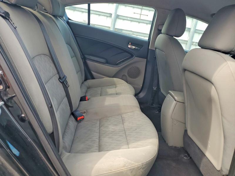 2015 Kia Forte მანქანა იყიდება აუქციონზე, vin: KNAFK4A6XF5284972, აუქციონის ნომერი: 67269626