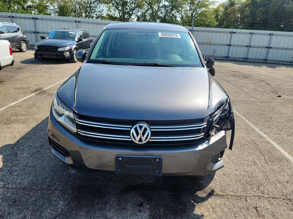 2013 Volkswagen Tiguan მანქანა იყიდება აუქციონზე, vin: WVGAV3AX2DW624108, აუქციონის ნომერი: 69038376