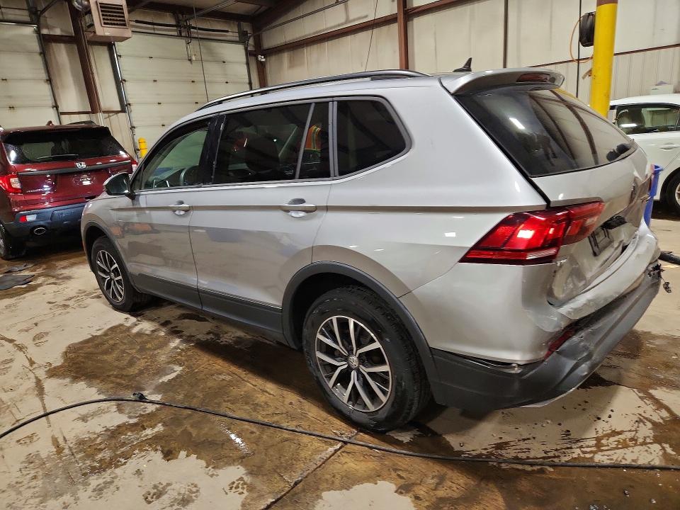 Продажа на аукционе авто 2021 Volkswagen Tiguan, vin: 3VV0B7AX8MM079940, номер лота: 68612396