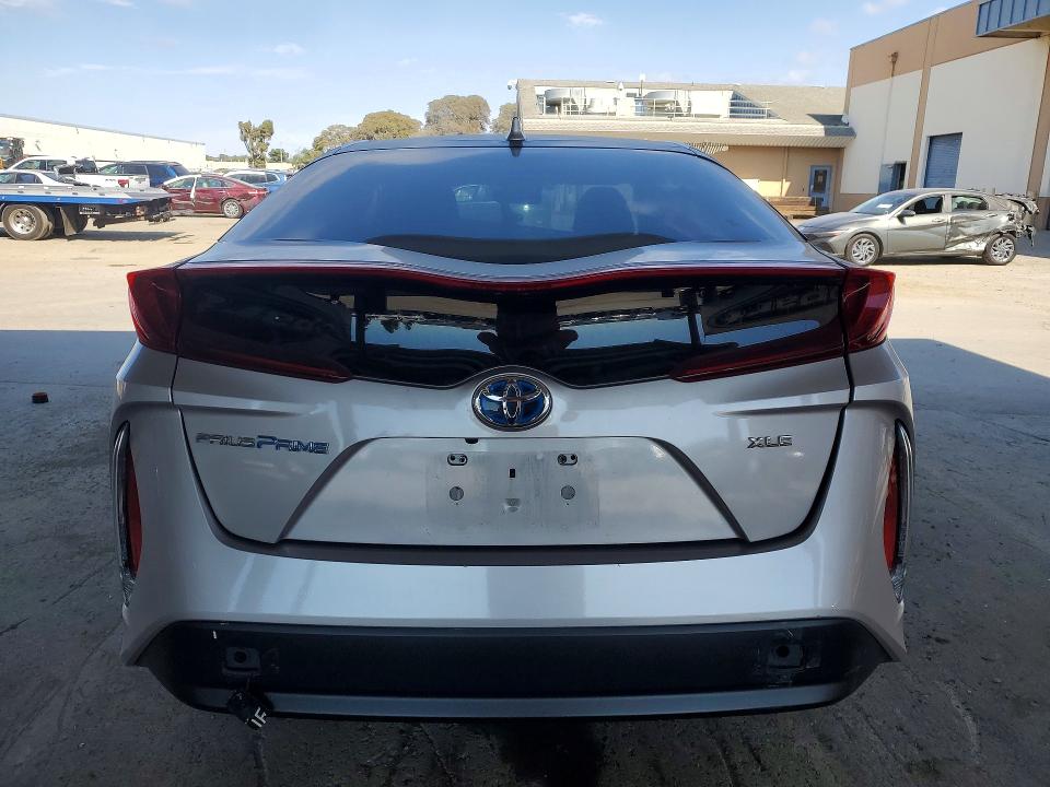 Продаж на аукціоні авто 2022 Toyota Prius Prime, vin: JTDKAMFP7N3210585, номер лоту: 70129246