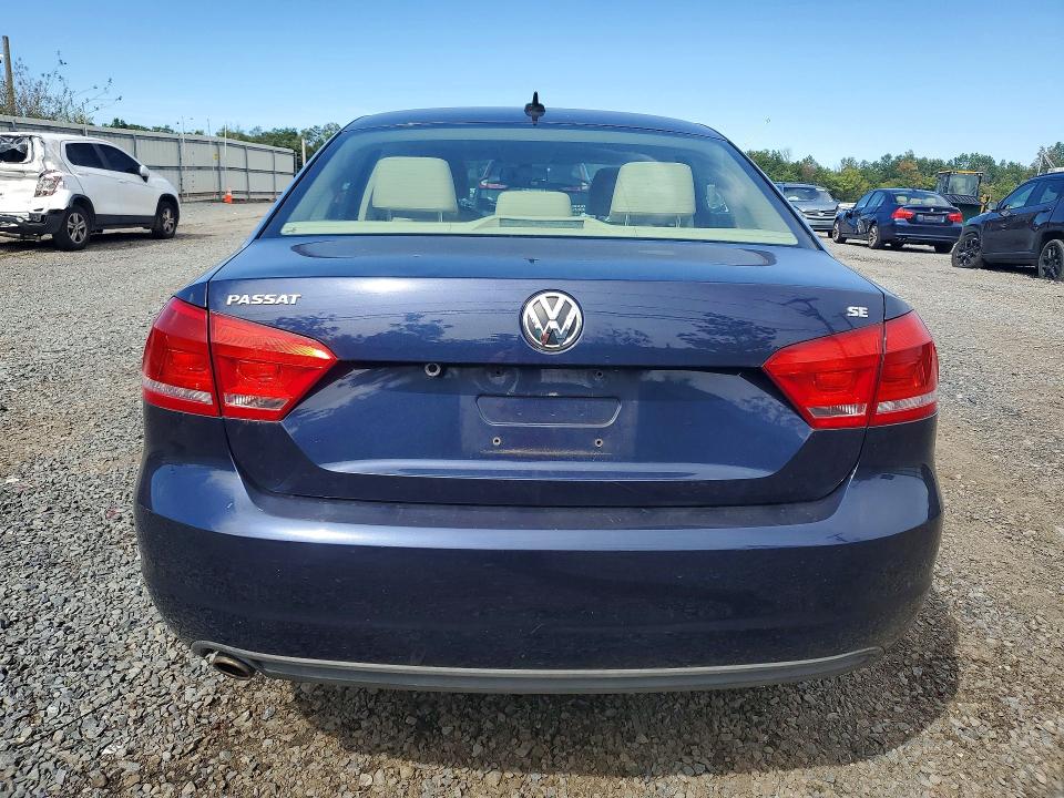69454296 :رقم المزاد ، 1VWBP7A32CC052462 vin ، 2012 Volkswagen Passat مزاد بيع