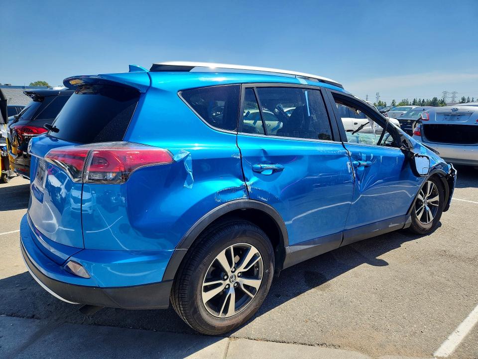 Aukcja sprzedaży 2018 Toyota Rav4, vin: JTMWFREV3JJ737710, numer aukcji: 68333736