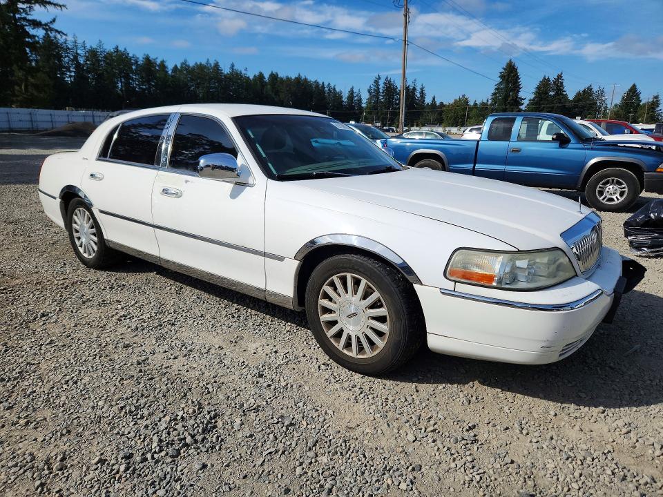 Aukcja sprzedaży 2003 Lincoln Town Car, vin: 1LNHM82W43Y661295, numer aukcji: 69160926