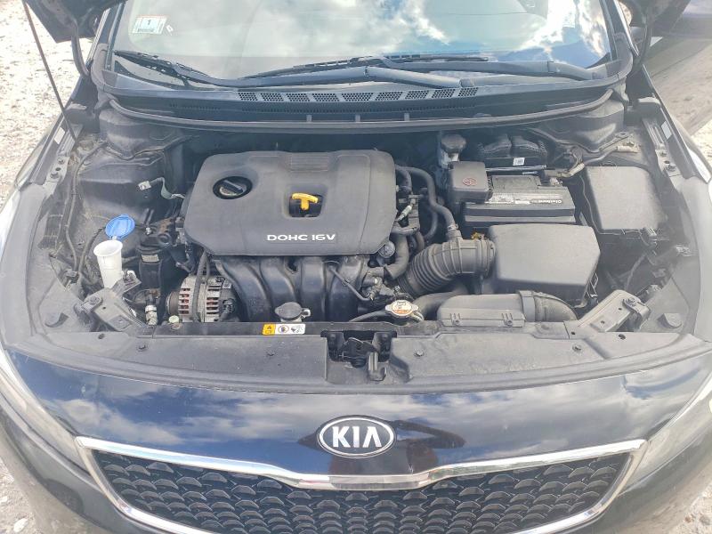 68046976 :رقم المزاد ، 3KPFL4A73JE189580 vin ، 2018 Kia Forte مزاد بيع