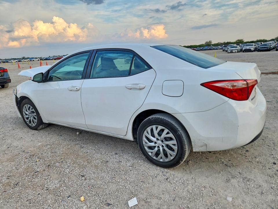 Aukcja sprzedaży 2017 Toyota Corolla, vin: 5YFBURHE4HP657032, numer aukcji: 69937826
