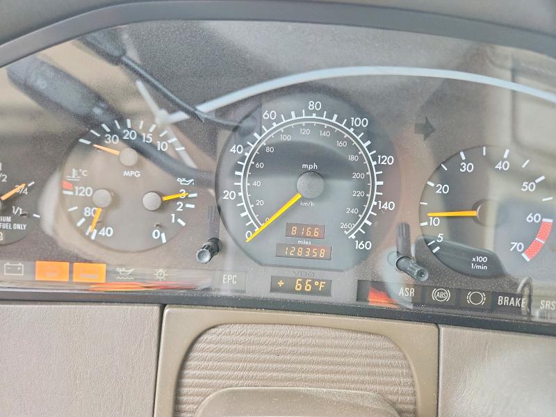 1996 Mercedes-benz S მანქანა იყიდება აუქციონზე, vin: WDBGA43E4TA324625, აუქციონის ნომერი: 70351596