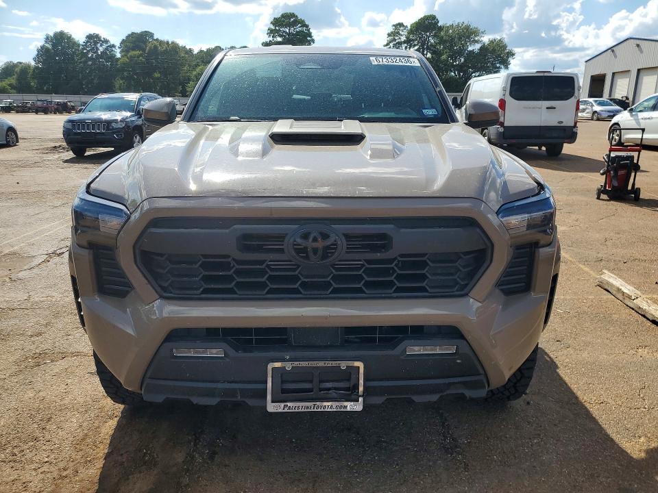 2026 Toyota Tacoma მანქანა იყიდება აუქციონზე, vin: 3TMLB5JN5TM277274, აუქციონის ნომერი: 67332436