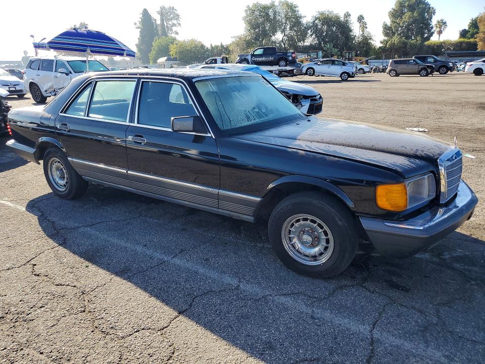1983 Mercedes-benz 380 მანქანა იყიდება აუქციონზე, vin: WDBCA33AXDB046010, აუქციონის ნომერი: 70346006