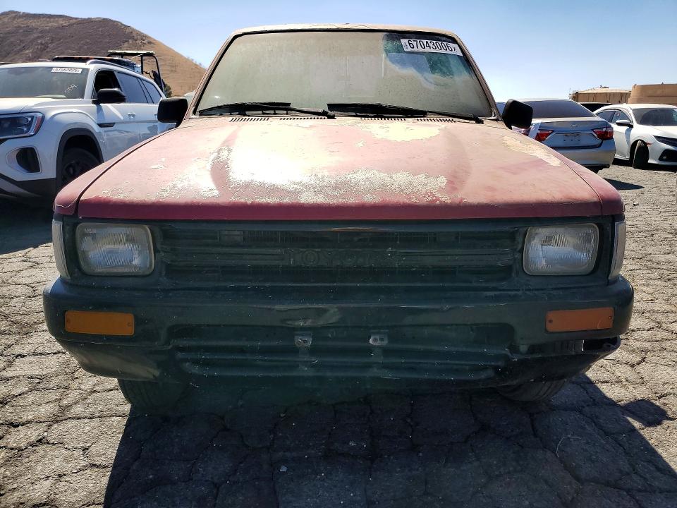 67043006 :رقم المزاد ، JT4RN81P9K0024657 vin ، 1989 Toyota Pickup مزاد بيع