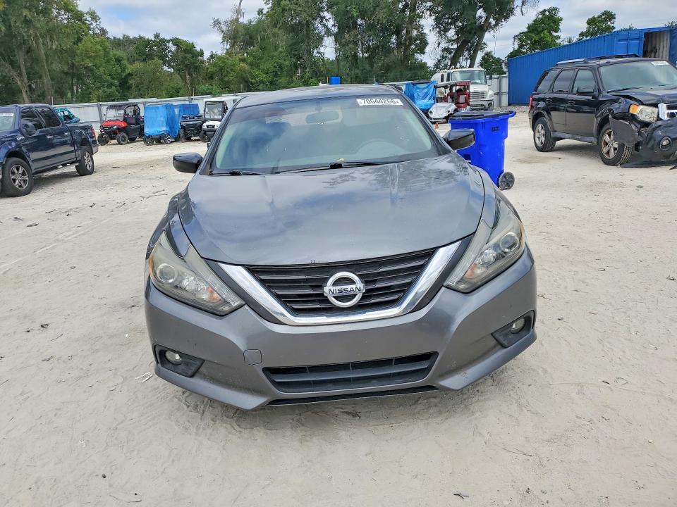 2017 Nissan Altima მანქანა იყიდება აუქციონზე, vin: 1N4AL3AP3HC189476, აუქციონის ნომერი: 70644266