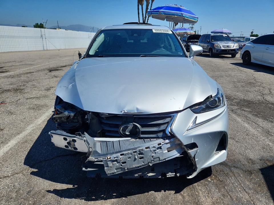 68883086 :رقم المزاد ، JTHBA1D26H5039969 vin ، 2017 Lexus Is مزاد بيع
