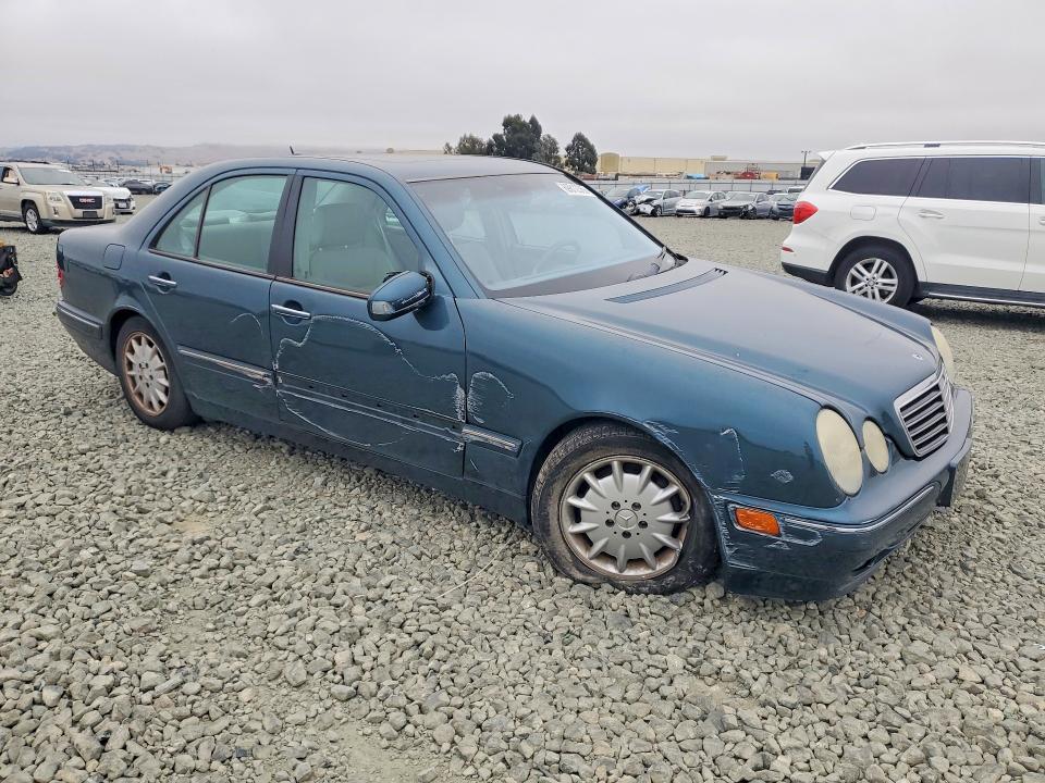 Продаж на аукціоні авто 2001 Mercedes-benz E, vin: WDBJF65J41B337301, номер лоту: 69812366