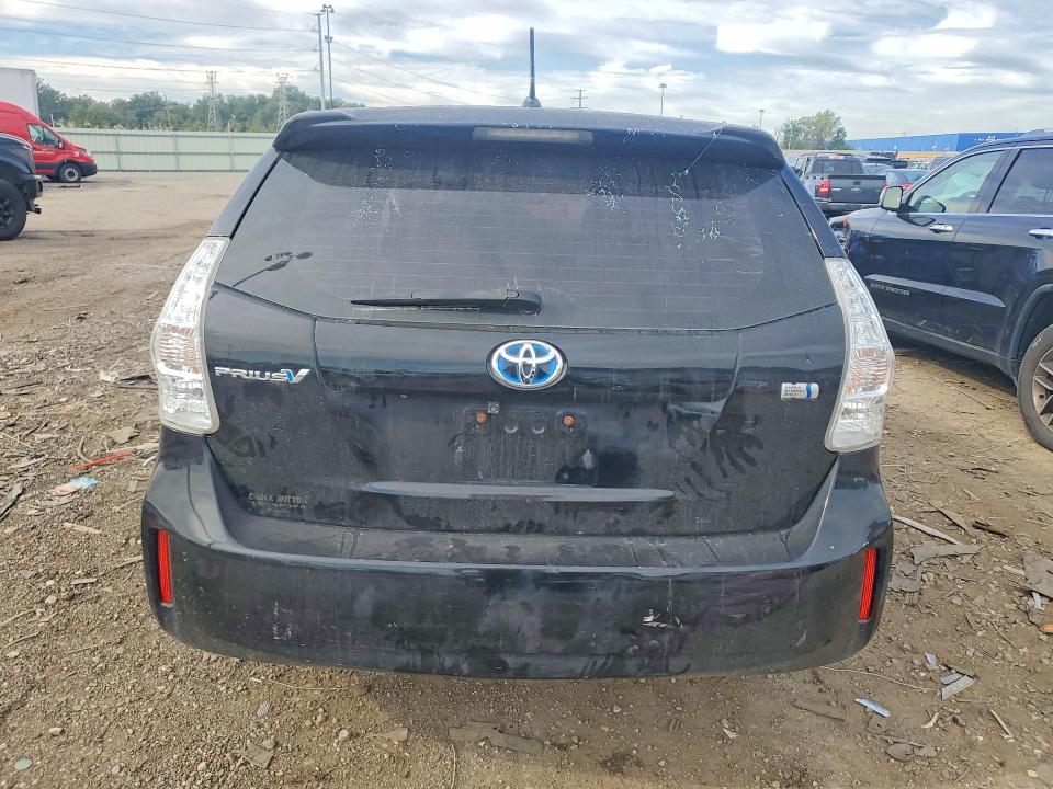 Продажа на аукционе авто 2013 Toyota Prius V, vin: JTDZN3EU6D3219264, номер лота: 70621716