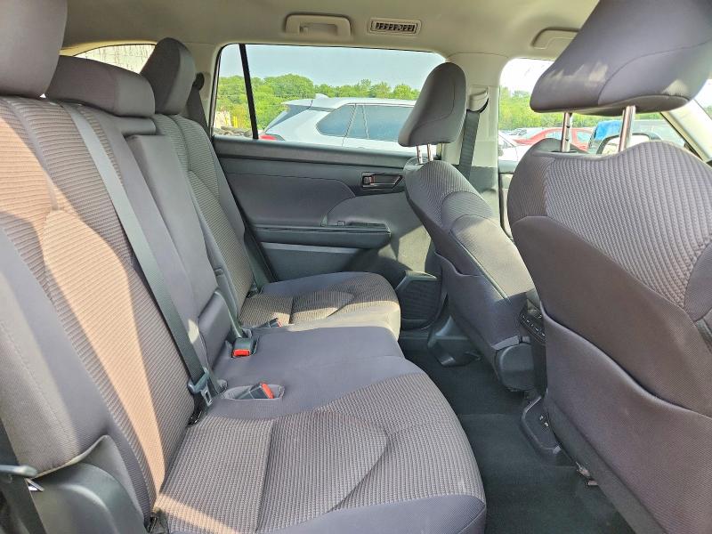 68961306 :رقم المزاد ، 5TDBZRBH6MS555477 vin ، 2021 Toyota Highlander مزاد بيع