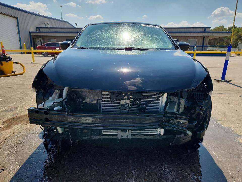 69727566 :رقم المزاد ، 3N1AB7AP3FY370668 vin ، 2015 Nissan Sentra مزاد بيع