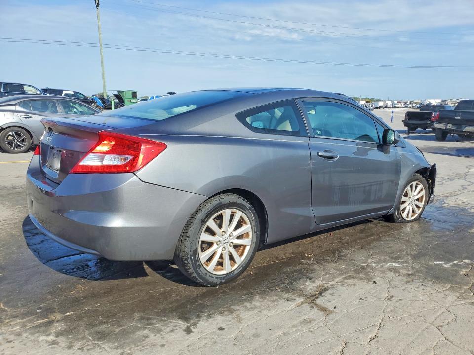 68658786 :رقم المزاد ، 2HGFG3B85CH513918 vin ، 2012 Honda Civic مزاد بيع