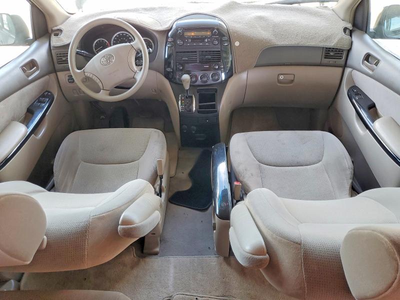 2004 Toyota Sienna მანქანა იყიდება აუქციონზე, vin: 5TDZA23C94S216437, აუქციონის ნომერი: 70453336
