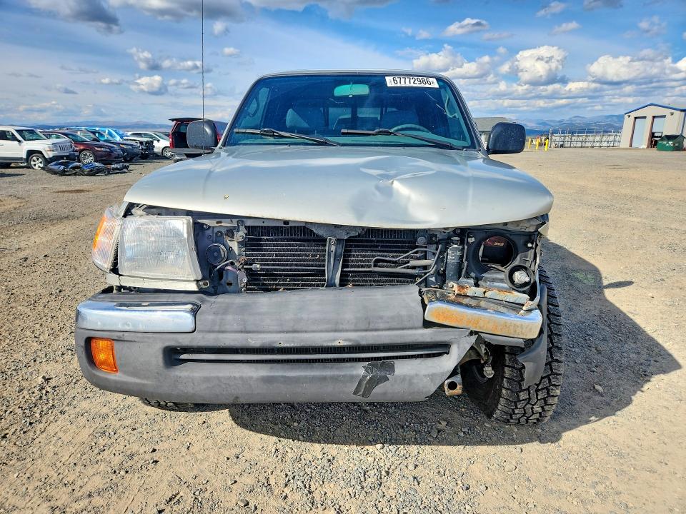 2000 Toyota Tacoma მანქანა იყიდება აუქციონზე, vin: 4TAWN72N7YZ627892, აუქციონის ნომერი: 67772986