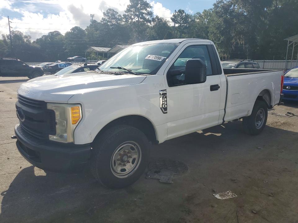 67120996 :رقم المزاد ، 1FTBF2A67HEB14615 vin ، 2017 Ford F250 مزاد بيع