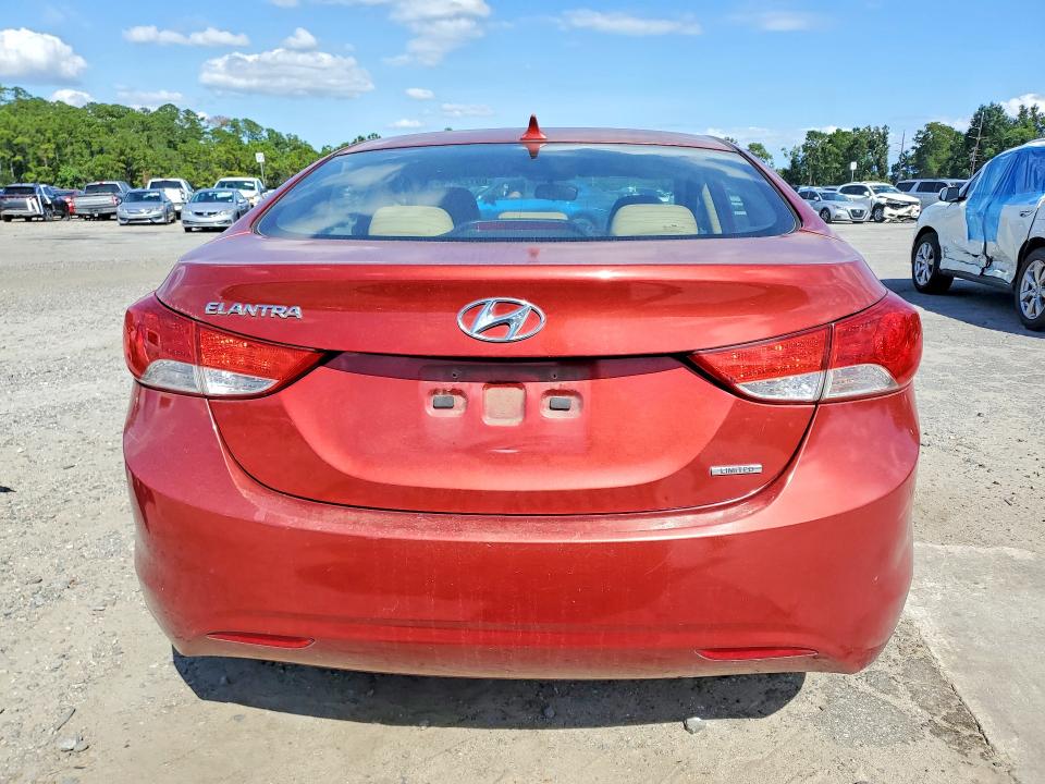 69123596 :رقم المزاد ، KMHDH4AE4BU111878 vin ، 2011 Hyundai Elantra مزاد بيع