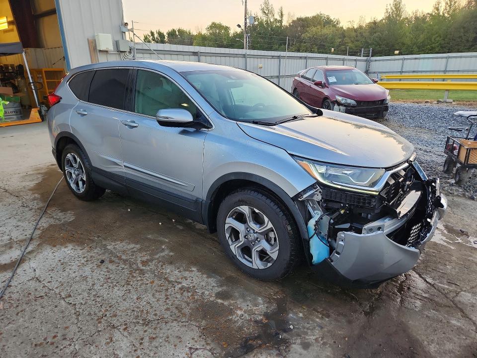 2017 Honda Cr-v მანქანა იყიდება აუქციონზე, vin: 7FARW1H5XHE003646, აუქციონის ნომერი: 69387666