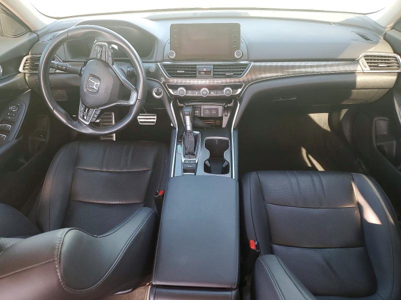 68649406 :رقم المزاد ، 1HGCV1F40NA105770 vin ، 2022 Honda Accord مزاد بيع