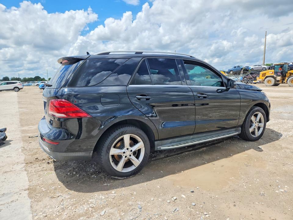67549796 :رقم المزاد ، 4JGDA5JB1HA824876 vin ، 2017 Mercedes-benz Gle مزاد بيع