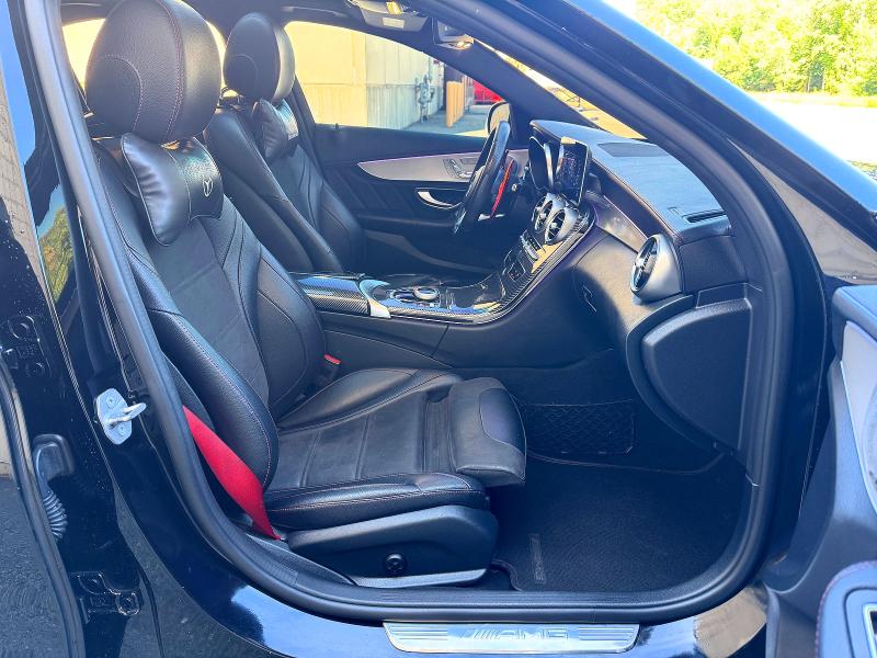 69365316 :رقم المزاد ، 55SWF6EB0KU288644         vin ، 2019 Mercedes-benz C مزاد بيع