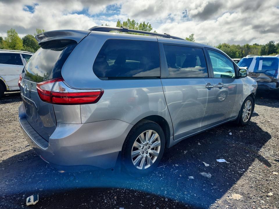 Продажа на аукционе авто 2017 Toyota Sienna, vin: 5TDDZ3DC5HS168674, номер лота: 69824476