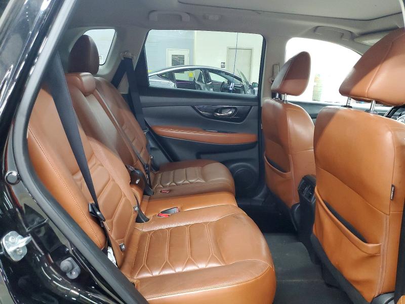 69405286 :رقم المزاد ، JN8AT2MV8HW272936 vin ، 2017 Nissan Rogue مزاد بيع
