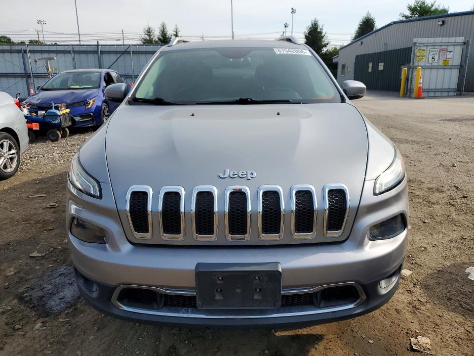 67542806 :رقم المزاد ، 1C4PJMDB3FW682795 vin ، 2015 Jeep Cherokee مزاد بيع