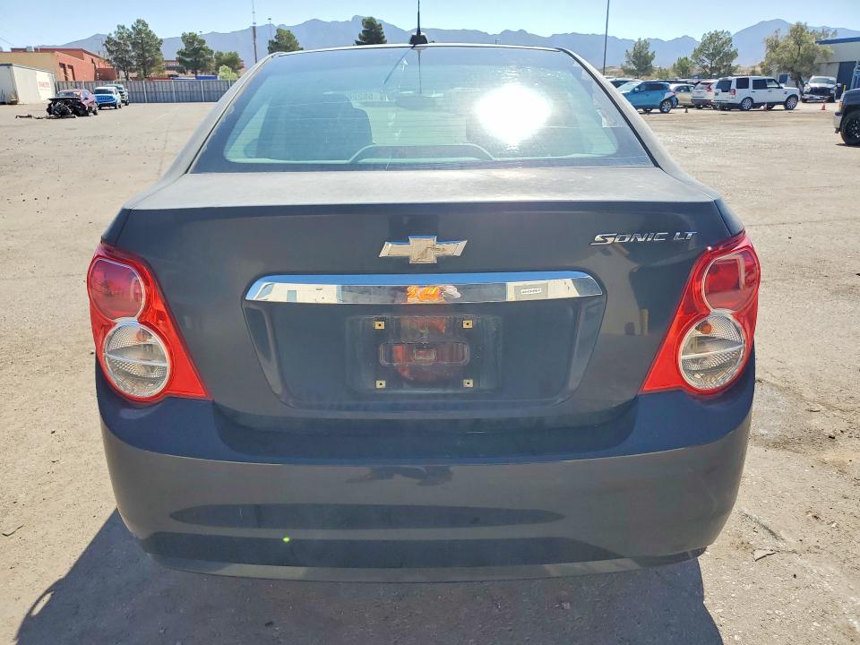68226596 :رقم المزاد ، 1G1JC5SH7G4171531 vin ، 2016 Chevrolet Sonic مزاد بيع
