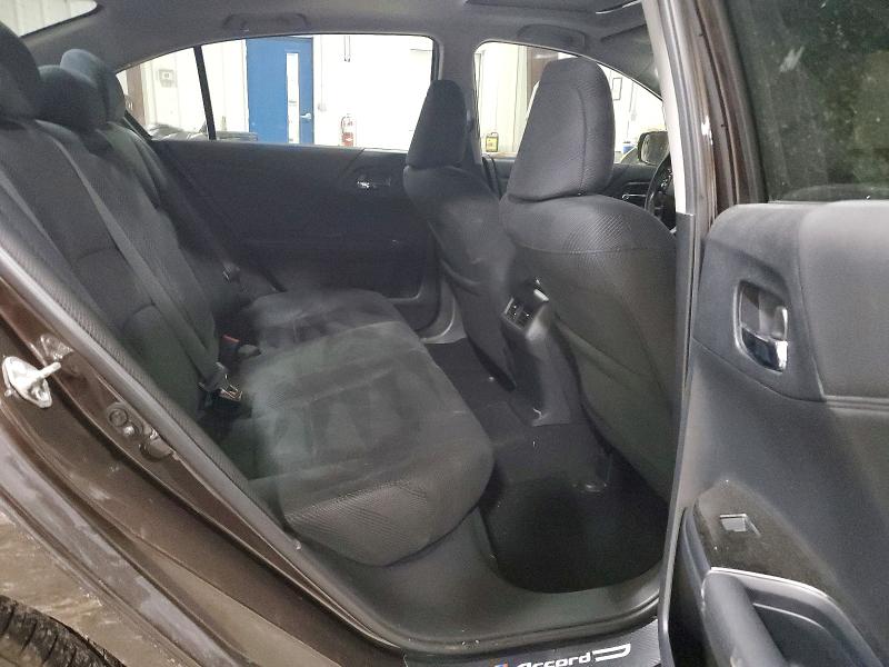Auction sale of the 2016 Honda Accord, vin: 1HGCR2F00GA153120, lot number: 69392916