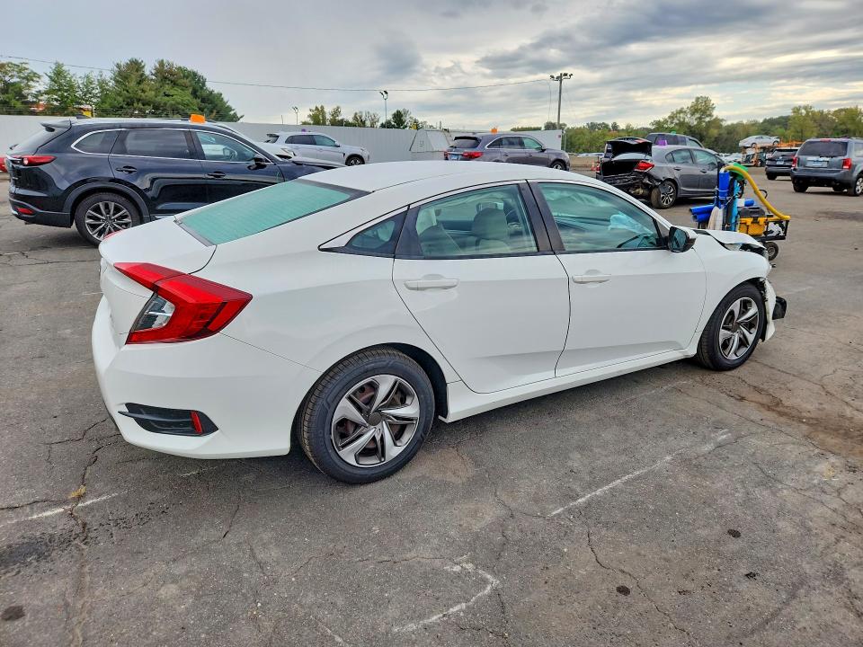 69243946 :رقم المزاد ، 19XFC2F57GE205560 vin ، 2016 Honda Civic مزاد بيع