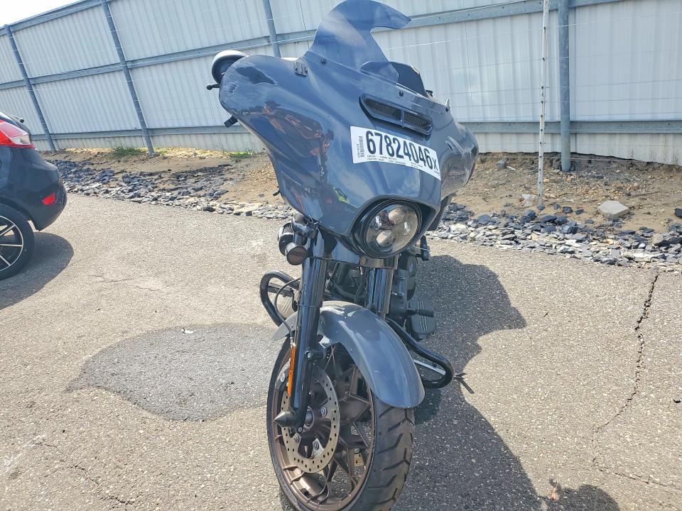 67824046 :رقم المزاد ، 1HD1ABL1XNB627106 vin ، 2022 Harley-davidson Flhxst مزاد بيع