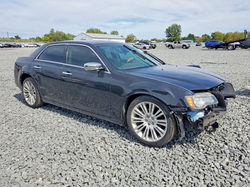 Auction sale of the 2014 Chrysler 300c, vin: 2C3CCAEGXEH340036        , lot number: 69147066